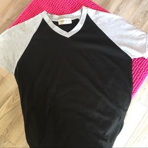 Men’s black gray v neck t shirt